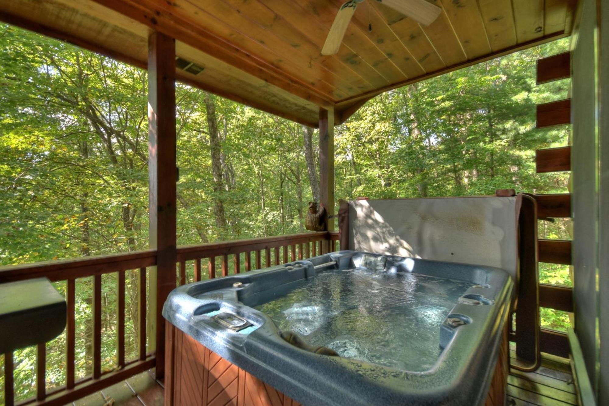 Bearfoot Ridge Wood-Burning Fireplace Cozy Hot Tub Serene Views Ellijay Eksteriør billede