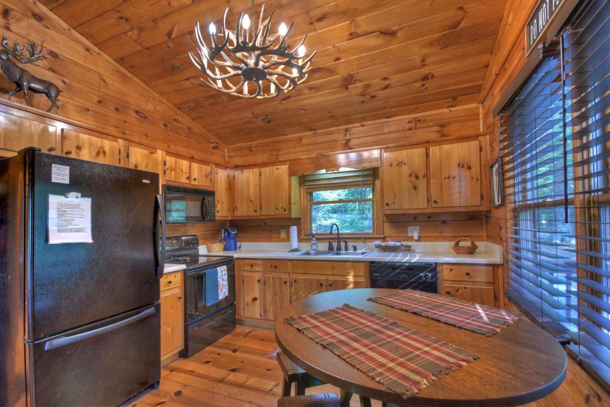 Bearfoot Ridge Wood-Burning Fireplace Cozy Hot Tub Serene Views Ellijay Eksteriør billede