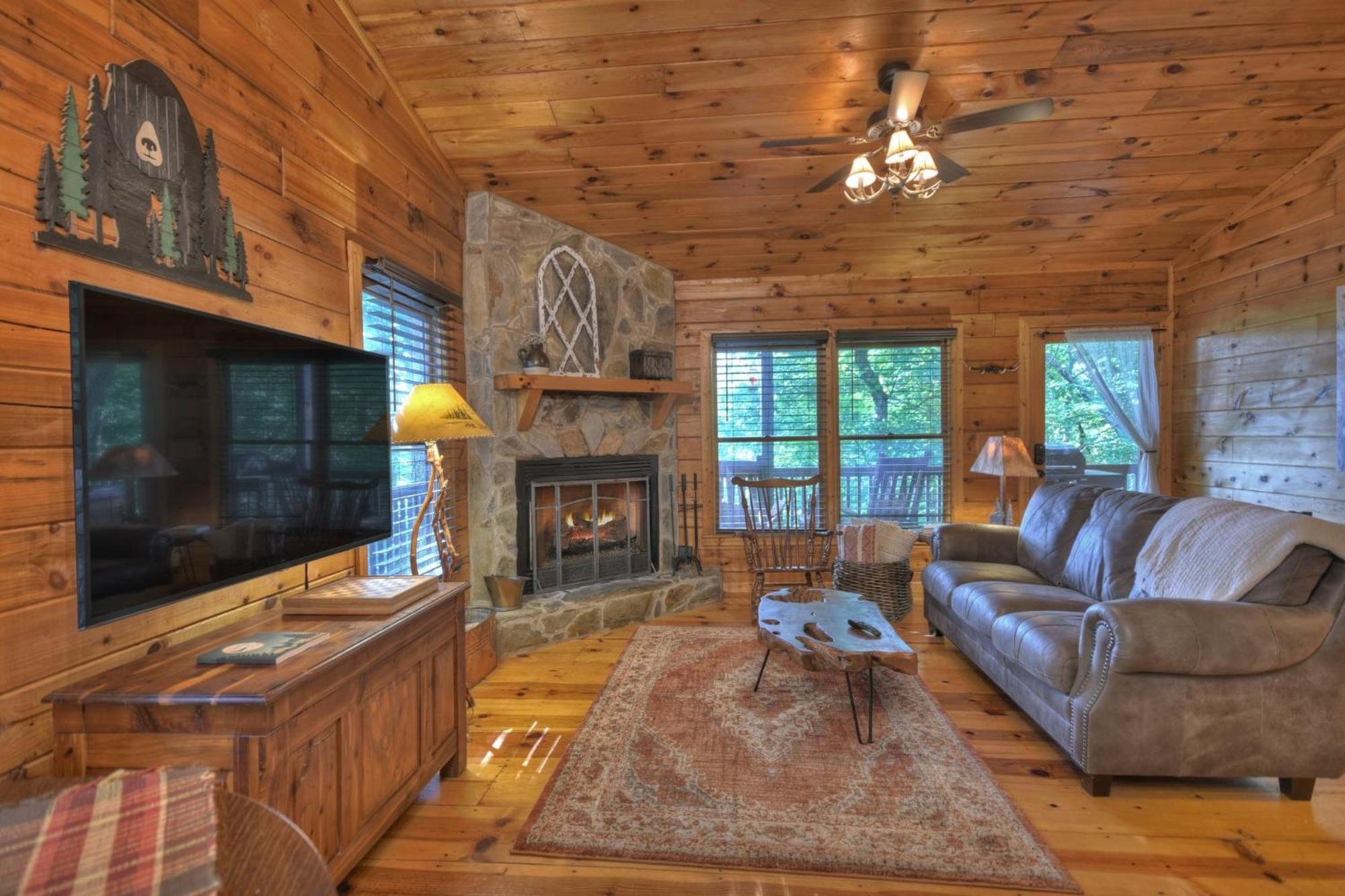 Bearfoot Ridge Wood-Burning Fireplace Cozy Hot Tub Serene Views Ellijay Eksteriør billede