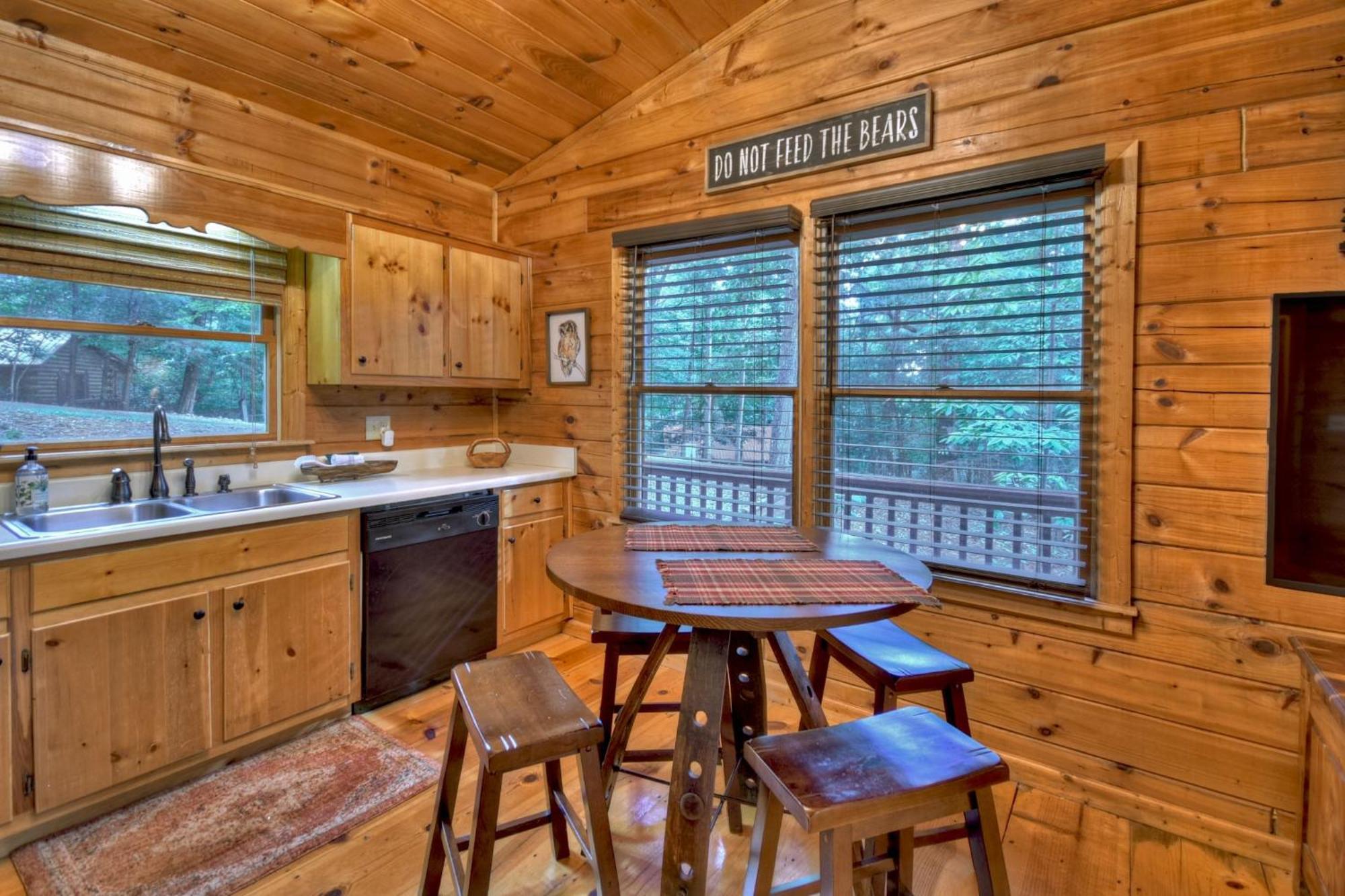 Bearfoot Ridge Wood-Burning Fireplace Cozy Hot Tub Serene Views Ellijay Eksteriør billede